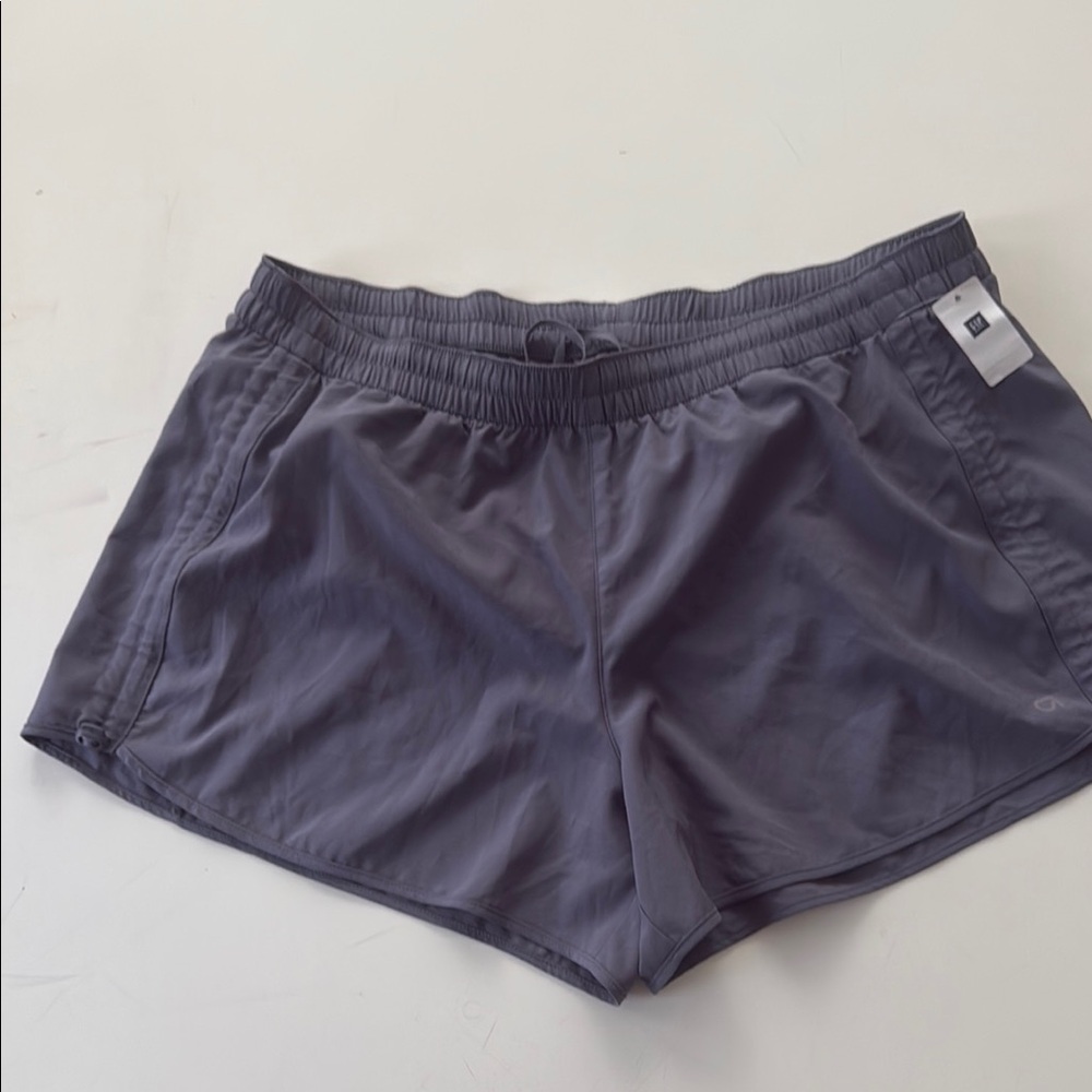 NWT Gap Drifit running shorts in gray
Size L Women's Shorts